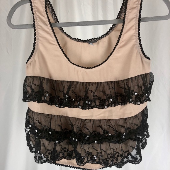 Ruffled cropped top - Picture 2 of 6